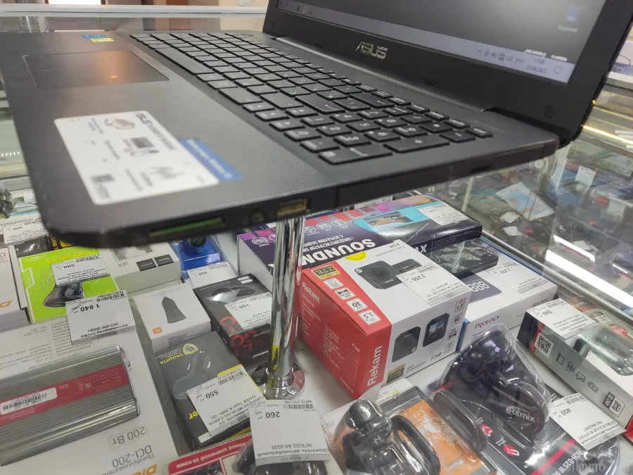 Asus X554L 15.6