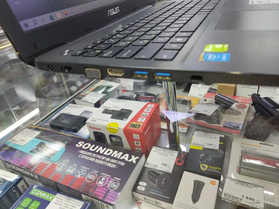 Asus X554L 15.6