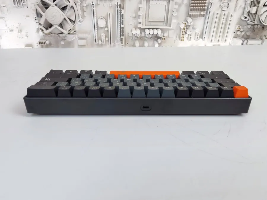   Apex GK-002, USB, 