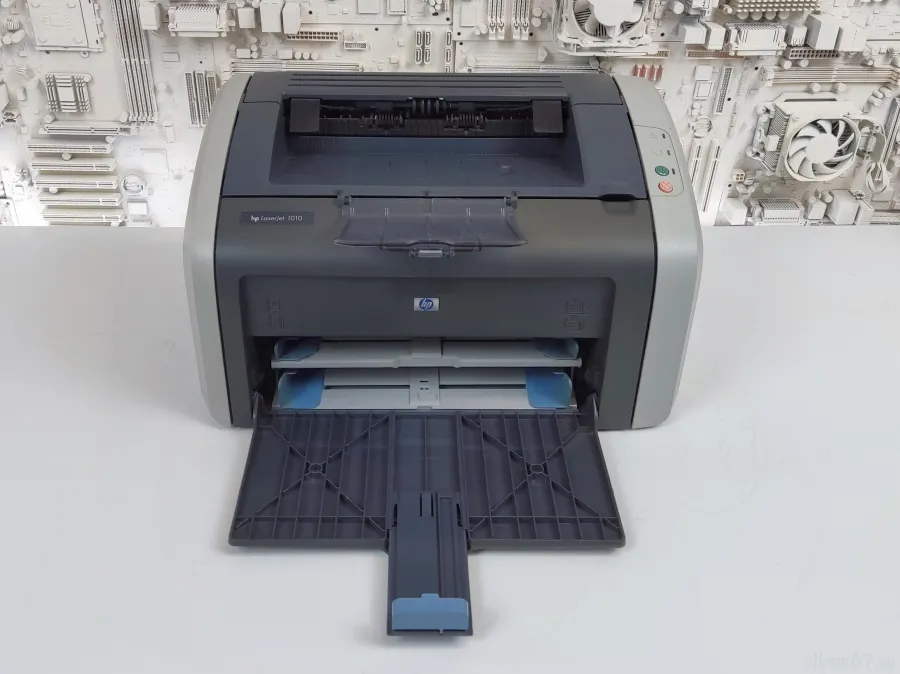  HP LaserJet 1010 A4, USB, Q2612A 2000 .