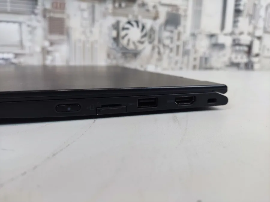 - Lenovo i5-8365u/8Gb/4G