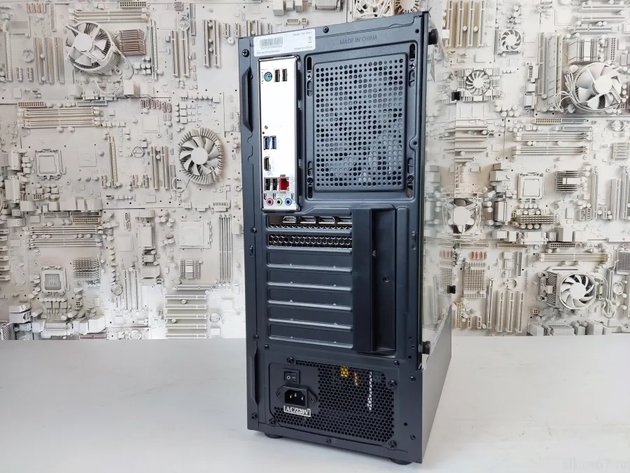 ������� �� Ryzen 5 8400F/DDR5_32Gb/RTX_5060/SSD_m2_1Tb